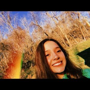 Meet your Posher, Simone